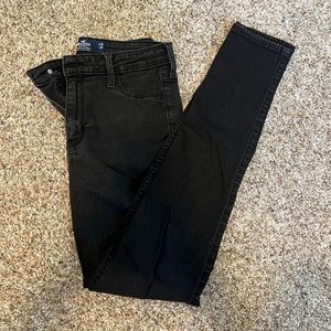 Hollister High Rise Skinny Jeans
